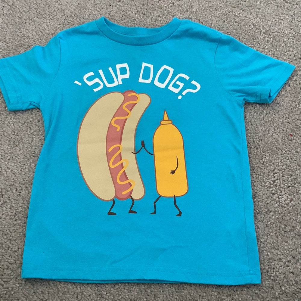 Made by wonder nation extra small size 4 to 5 boys title SUPDOG?